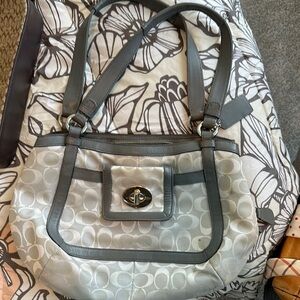 Elegant Gray Handbag